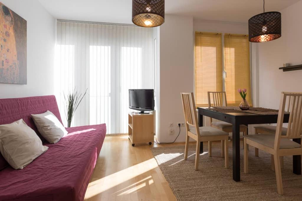 Bright Apartment In Hip & High Quality Neighborhood เวียนนา ภายนอก รูปภาพ