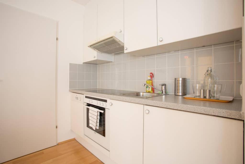 Bright Apartment In Hip & High Quality Neighborhood เวียนนา ภายนอก รูปภาพ